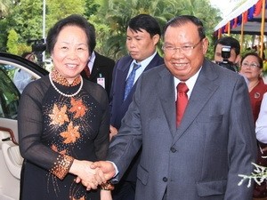 Vicepresidenta vietnamita visita Laos - ảnh 1