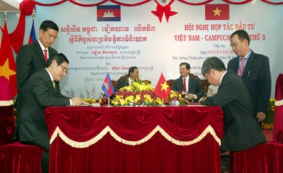 Inauguran Vietnam y Cambodia última señalización fronteriza terrestre  - ảnh 2