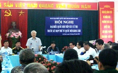 Vietnam:Contactos con electores previos al IV período de sesiones del Parlamento - ảnh 2