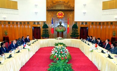 Primer ministro de Haití visita Vietnam - ảnh 1