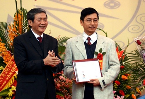 Vietnam reconoce nuevos profesores y profesores asociados - ảnh 1