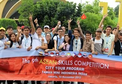 Alentadores logros de obreros vietnamitas en concurso profesional de ASEAN - ảnh 1