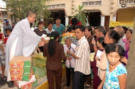 Vietnam conmemora el natalicio del Buda - ảnh 2