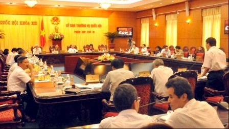 Parlamento vietnamita busca renovar actividades y mejorar atención al pueblo - ảnh 1