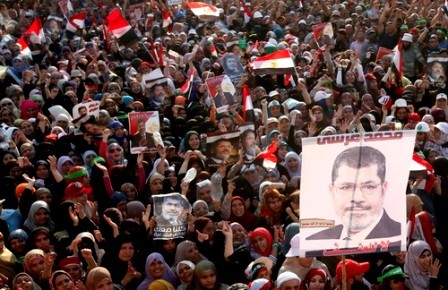 Egipto: conflictos entre manifestantes en pro de Mursi y policía - ảnh 1
