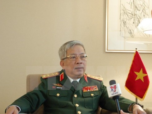 Vietnam, Japan boost defense ties - ảnh 1