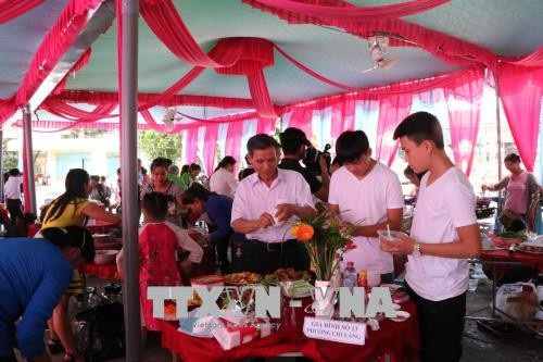 6월28일 베트남 가정의 날 : 산업화, 현대화 시기에 베트남 가정의 지속가능한 발전 지향 - ảnh 1