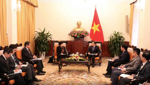 베트남 – 일본, 모든 분야에 걸쳐 협력 관계 추진 - ảnh 1