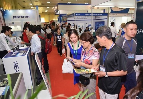 2019년 Vietnam Expo에 다양한 하이테크 제품 전시 - ảnh 1