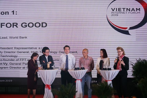 2019년 베트남 인터넷 포럼 : 아름다운 일을 위한 디지털 기술 - ảnh 1