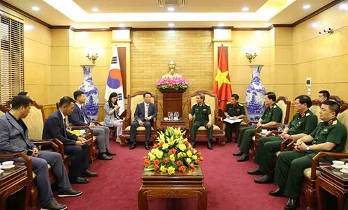 한국군 사관 대표단, 베트남 우정 방문 - ảnh 1