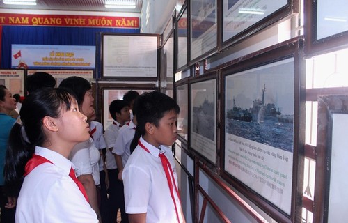 베트남의 황싸, 쯔엉 싸 – 빈 투언의 역사적, 법적 근거 전시회 - ảnh 1