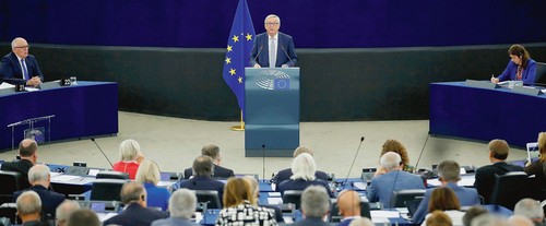 Le « capitaine Juncker » guide l’UE vers de nouveaux horizons - ảnh 1