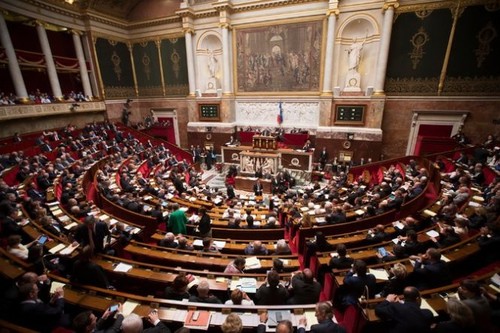 L'Assemblée nationale française adopte par 415 voix contre 127 le projet de loi antiterroriste - ảnh 1