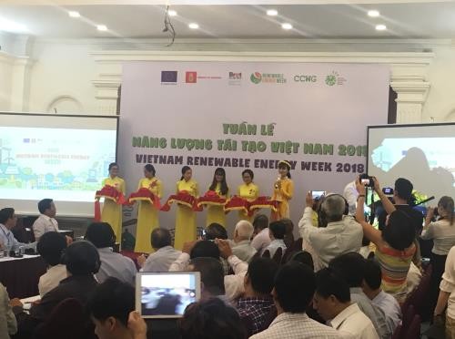 Lancement de la semaine sur les énergies renouvelables au Vietnam 2018 - ảnh 1