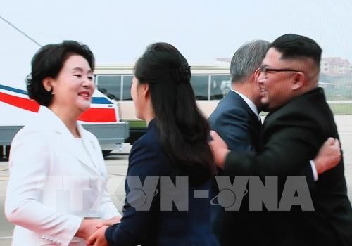 Moon Jae-in à Pyongyang pour son 3e sommet avec Kim Jong-un - ảnh 1
