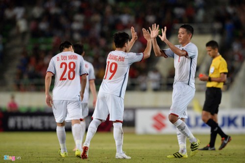 AFF Suzuki Cup 2018: le Vietnam bat le Laos 3-0 en match d'ouverture - ảnh 1