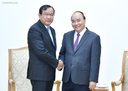 Nguyên Xuân Phuc reçoit le chef de la diplomatie cambodgienne - ảnh 1