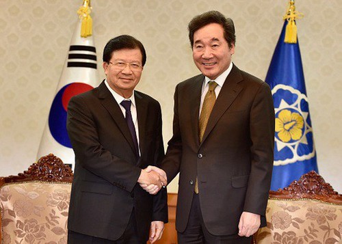 Le vice-PM Trinh Dinh Dung en visite en République de Corée  - ảnh 1