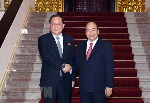 Le KCNA couvre la visite au Vietnam du ministre nord-coréen des Affaires étrangères  - ảnh 1