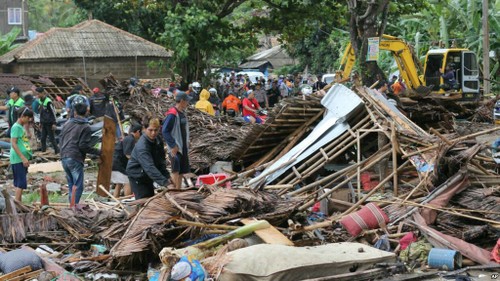 Indonésie: le lourd bilan du tsunami - ảnh 1
