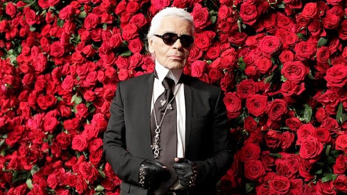 Lunettes noires sur la mode: Karl Lagerfeld est mort - ảnh 2