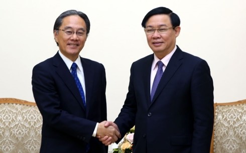 Le président de la société japonaise AEON reçu par Vuong Dinh Huê - ảnh 1
