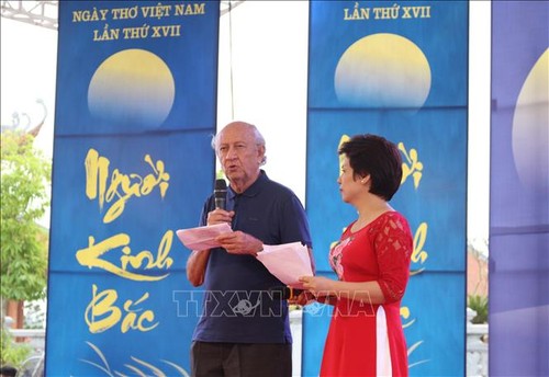 Journée de la poésie: promouvoir la littérature vietnamienne à l’étranger - ảnh 2