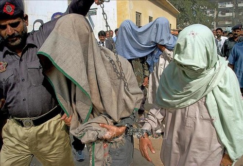 Plus de 40 extrémistes arrêtés au Pakistan après l’attentat au Cachemi - ảnh 1