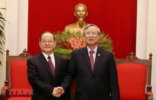 Le haut responsable de la région autonome zhuang du Guangxi reçu par Trân Quôc Vuong - ảnh 1