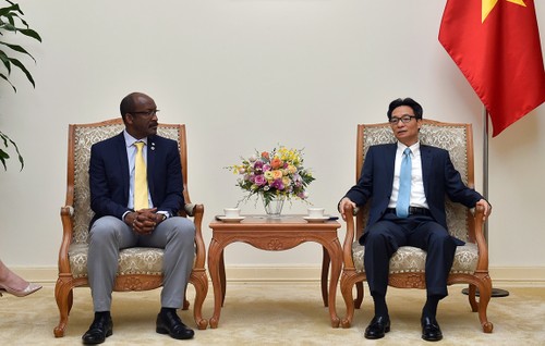 Le vice-Premier ministre Vu Duc Dam reçoit le vice-président des Seychelles - ảnh 1