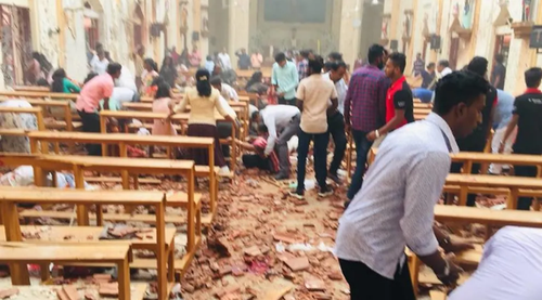 Pâques: six explosions dans des hôtels et des églises du Sri Lanka font plus de 130 morts  - ảnh 1