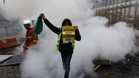 Gilets jaunes: 28.000 manifestants en France, dont 4.700 à Paris - ảnh 1