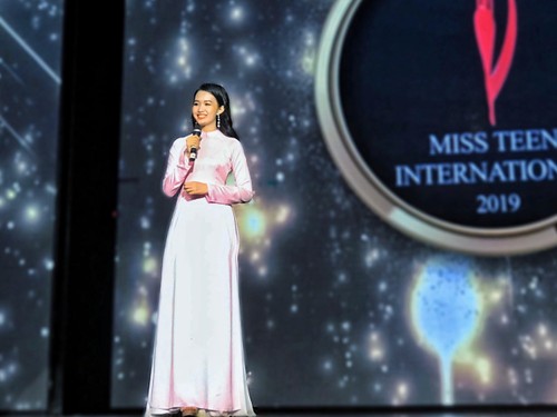 Une Vietnamienne remporte le titre de Miss Teen International 2019 d’Asie - ảnh 1