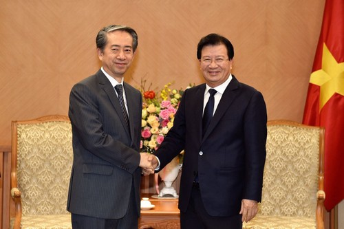 Trinh Dinh Dung reçoit l’ambassadeur chinois au Vietnam  - ảnh 1