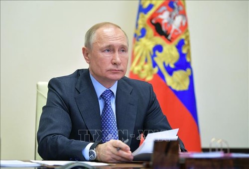 Vladimir Poutine veut simplifier l'accès à la nationalité russe  - ảnh 1