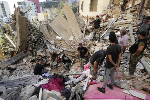 Le président Aoun appelle les pays amis du Liban à apporter leur aide suite aux explosions meurtrières - ảnh 1