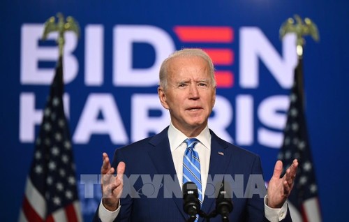 Présidentielle américaine: Joe Biden se rapproche de la victoire - ảnh 1