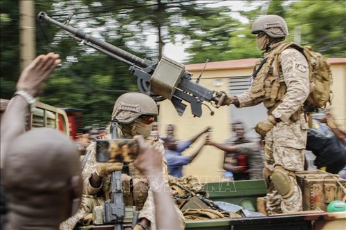 Mali: 6 soldats tués dans une attaque au centre du pays - ảnh 1
