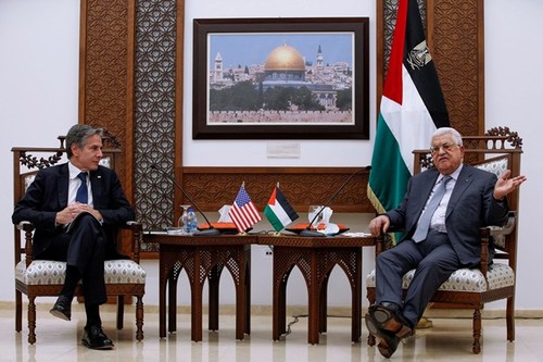 Le président palestinien réclame instamment la fin de l'occupation israélienne lors de son entretien avec Antony Blinken - ảnh 1