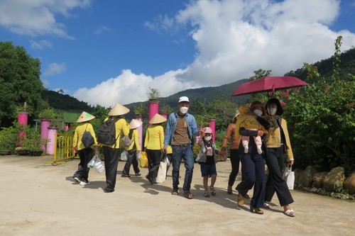 Quang Ngai tente d'accueillir 720.000 touristes en 2023 - ảnh 1