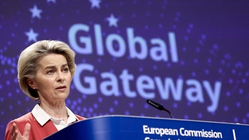 Global Gateway: l’UE annonce 18 milliards d’euros de fonds pour stimuler les investissements dans l’action pour le climat et les économies durables - ảnh 1