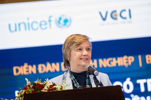 Forum: ‘Des commerces responsables pour l’avenir des jeunes vietnamiens’ - ảnh 2