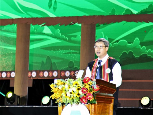 Quang Nam: coup d’envoi du Festival culturel, sportif et touristique des districts montagneux 2023 - ảnh 1
