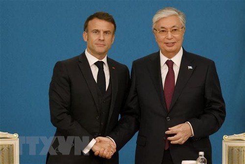 Emmanuel Macron au Kazakhstan pour renforcer et “accélérer” un partenariat stratégique - ảnh 1