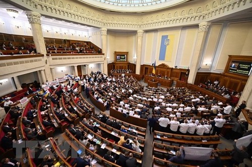 Kiev allouera la moitié de son budget 2024 pour la défense et la sécurité - ảnh 1