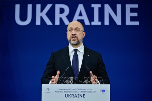 L’Ukraine et l’Union européenne discutent de la fermeture des points de passage frontaliers - ảnh 1