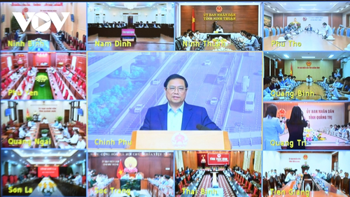 Pham Minh Chinh: 2024 est l’année d’accélération des projets nationaux dans les transports - ảnh 1