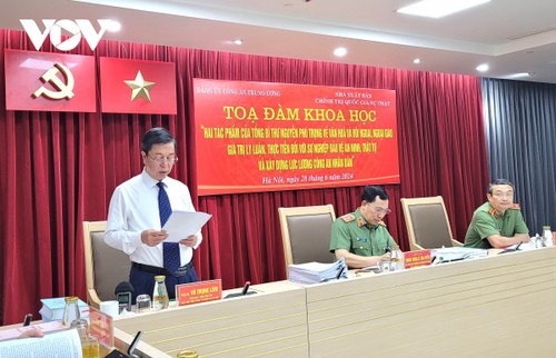 Table ronde sur deux ouvrages du secrétaire général Nguyên Phu Trong sur la culture et la diplomatie - ảnh 1