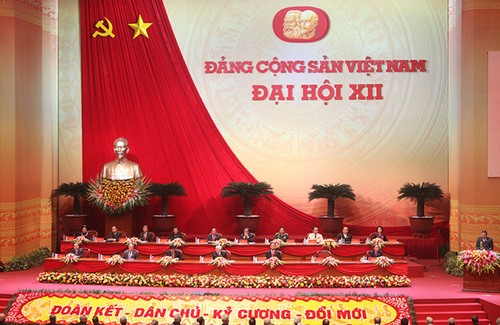 В Ханое официально открылся 12-й cъезд Коммунистической партии Вьетнама - ảnh 1